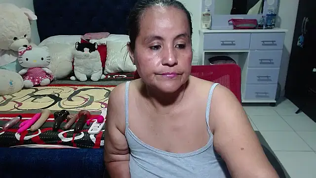 Snapshot of pervert_mommy_ chatting on September 13, 12:05 pm pervert mommy online show from September 13, 12:05 pm