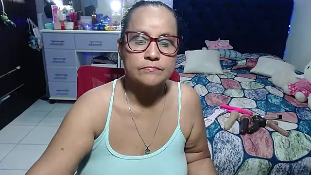 pervert mommy  online show from May 29, 9:48 am