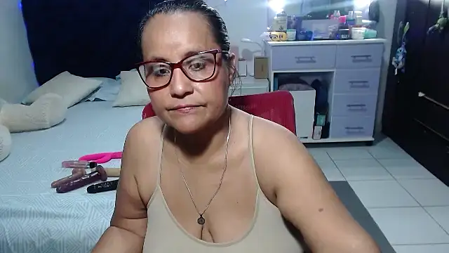 pervert mommy  online show from May 13, 10:33 am