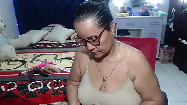 pervert mommy  online show from March 26, 9:51 am