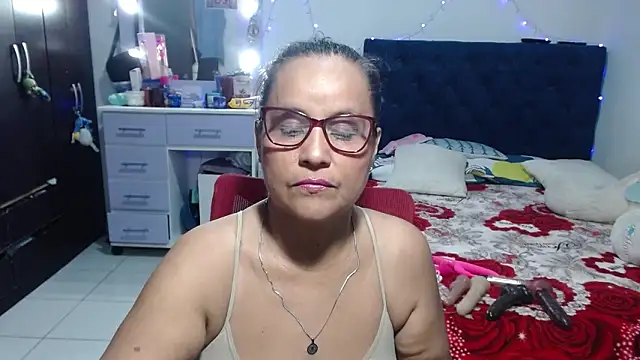 pervert mommy  online show from May 21, 10:12 am