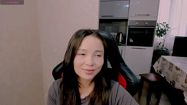 AyaMoon online show from December 5, 5:50 am