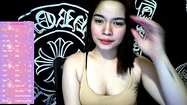  preciousmoira  online show from May 9, 9:34 am