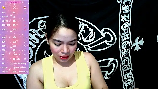 Snapshot of _preciousmoira_ chatting on July 1, 1:17 am preciousmoira online show from July 1, 1:17 am