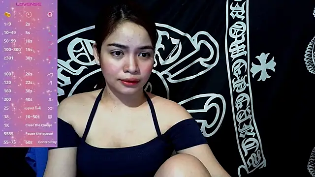 Snapshot of _preciousmoira_ chatting on June 19, 1:00 am preciousmoira online show from June 19, 1:00 am
