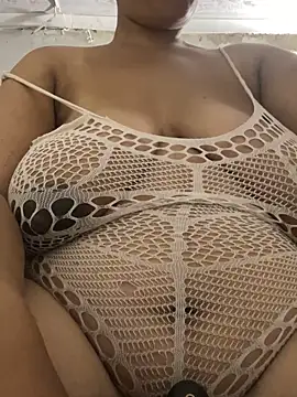 XHotJuicyBootyXX online show from April 24, 10:17 am