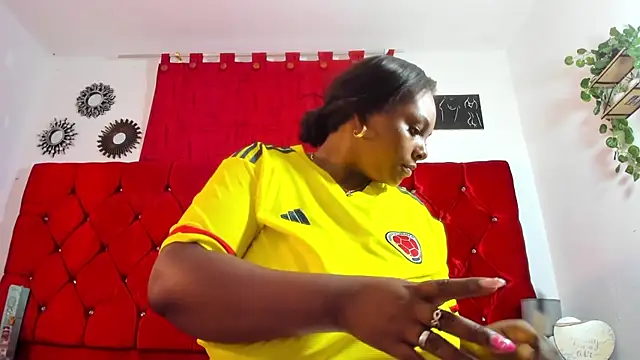 Snapshot of harleyevaans chatting on September 10, 12:15 pm harleyevaans online show from September 10, 12:15 pm