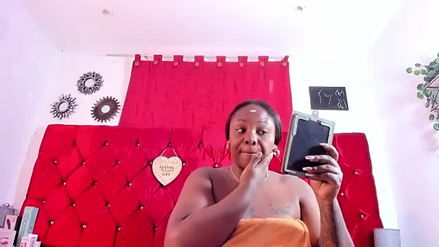 Snapshot of harleyevaans chatting on October 7, 12:28 pm harleyevaans online show from October 7, 12:28 pm