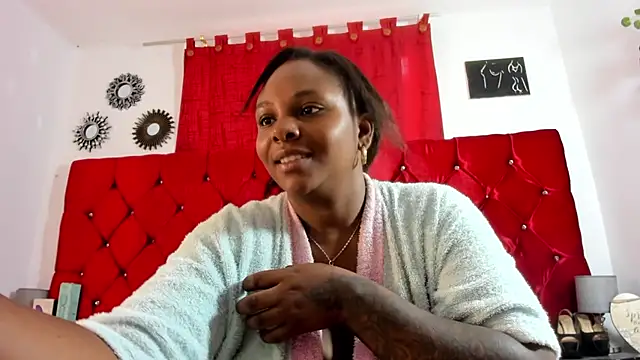 Snapshot of harleyevaans chatting on September 16, 12:17 pm harleyevaans online show from September 16, 12:17 pm