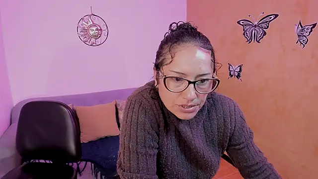 scarlet wet online show from January 6, 11:09 pm