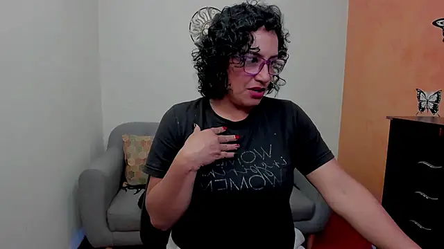 scarlet wet online show from June 26, 12:05 am