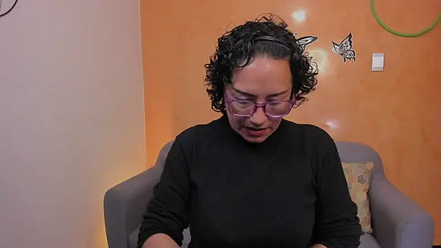 scarlet wet online show from April 17, 11:07 pm