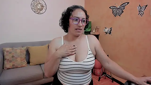 scarlet wet online show from March 10, 10:36 pm