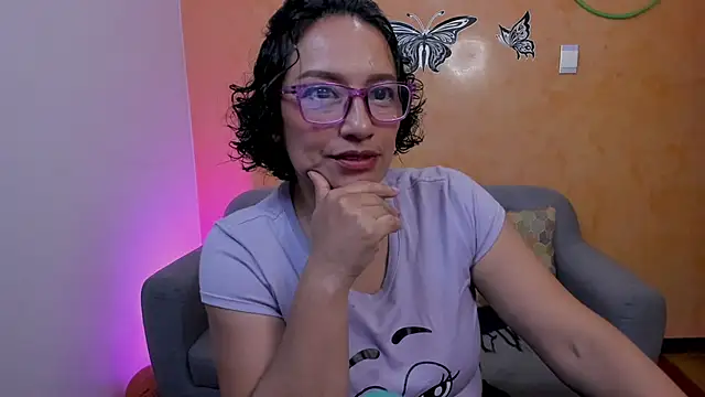 scarlet wet online show from March 24, 9:59 pm