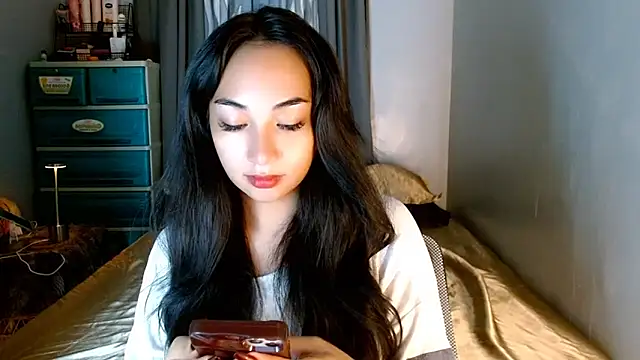 SweetLilly 18 online show from February 21, 12:56 am