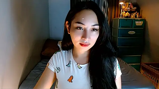 SweetLilly 18 online show from January 14, 2:37 am