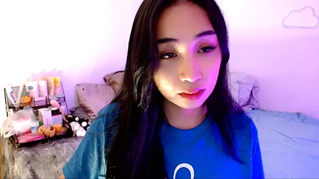 SweetLilly 18 online show from November 2, 2:16 am