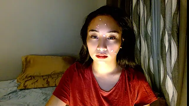 SweetLilly 18 online show from March 13, 11:15 am