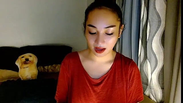 SweetLilly 18 online show from March 26, 6:33 am