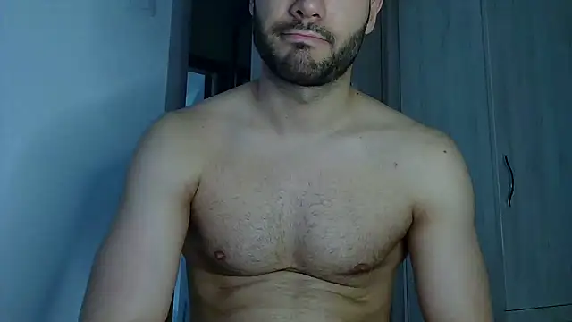 Snapshot of Justynn1 chatting on June 12, 4:54 am Justynn1 online show from June 12, 4:54 am