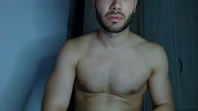 Snapshot of Justynn1 chatting on July 9, 9:03 pm Justynn1 online show from July 9, 9:03 pm