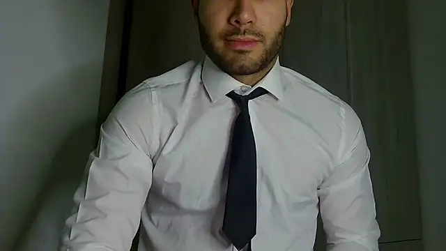 Justynn1 online show from April 6, 8:43 pm