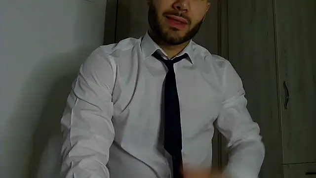 Justynn1 online show from November 20, 6:03 am