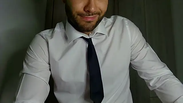 Justynn1 online show from May 16, 1:26 am