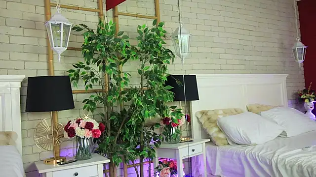 EmillyBronte online show from March 29, 7:37 pm