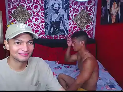 PEINBOYS online show from August 4, 7:07 pm