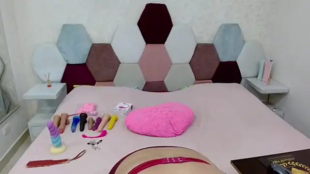 angel blue online show from April 8, 4:41 pm