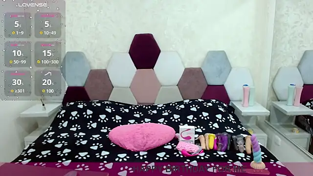 Snapshot of angel_blue chatting on March 21, 3:35 pm angel blue online show from March 21, 3:35 pm