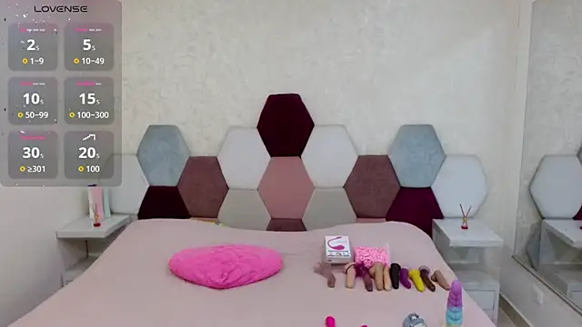 angel blue online show from October 28, 2:05 pm