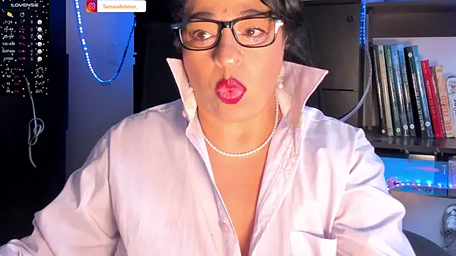 Snapshot of TamaraAniston chatting on March 3, 3:54 pm TamaraAniston online show from March 3, 3:54 pm
