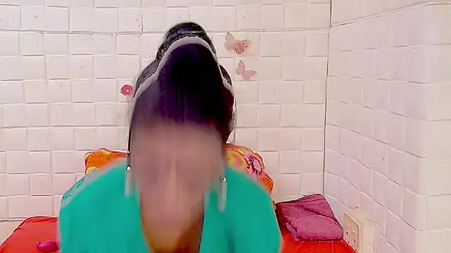 Snapshot of IndianAllure chatting on February 28, 5:29 am IndianAllure online show from February 28, 5:29 am