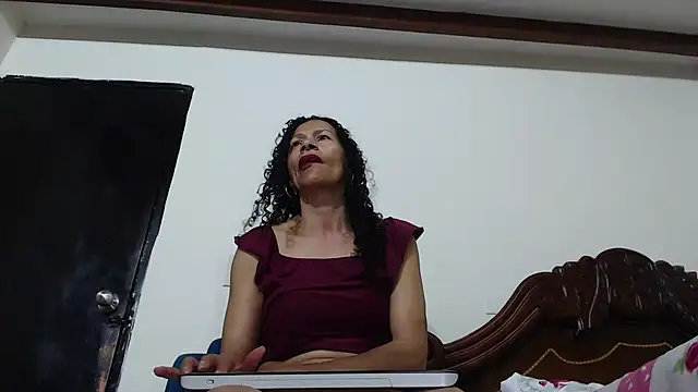 curvasexys online show from October 22, 7:35 pm