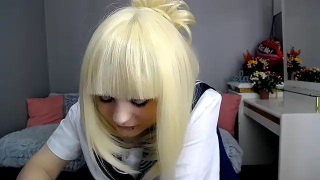 Estheri online show from February 18, 7:17 am