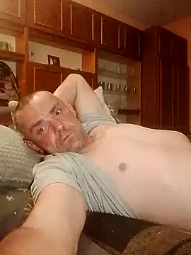 Snapshot of pavel858@xh chatting on June 8, 11:05 pm pavel858xh online show from June 8, 11:05 pm