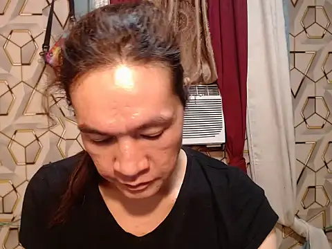 Snapshot of tshugecumxxx chatting on September 12, 3:39 am tshugecumxxx online show from September 12, 3:39 am