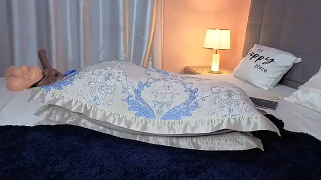 yourgoodcalmebonygirl online show from December 2, 8:43 pm