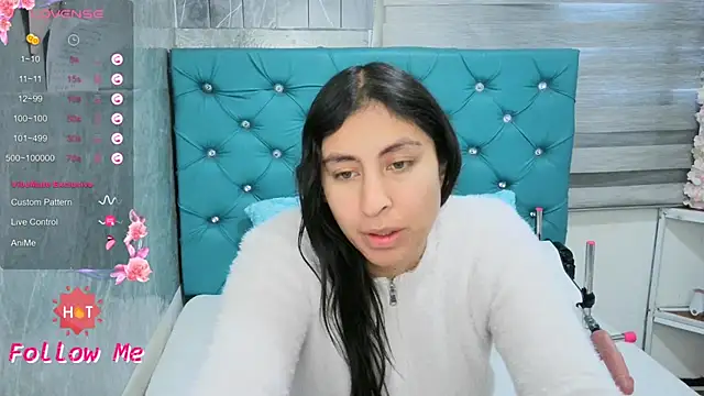 MAARYMOON online show from June 30, 11:21 am