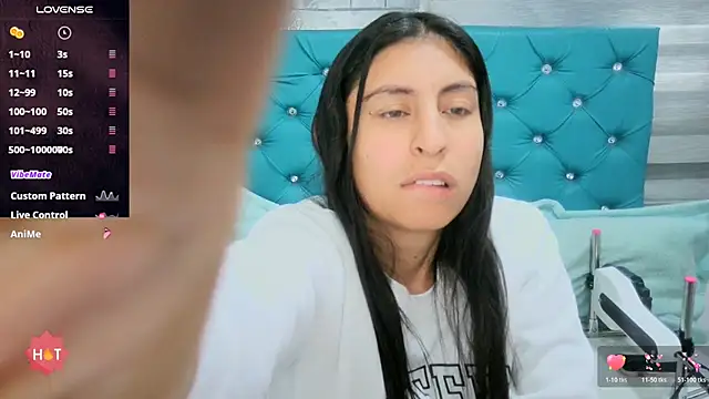 MAARYMOON online show from January 16, 6:01 pm