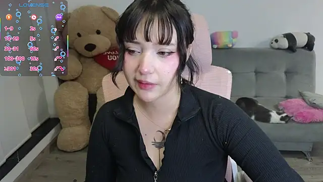 Snapshot of KuroChan420 chatting on July 8, 2:35 am KuroChan420 online show from July 8, 2:35 am