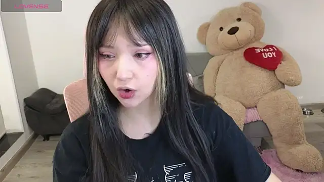 KuroChan420 online show from March 18, 3:42 am