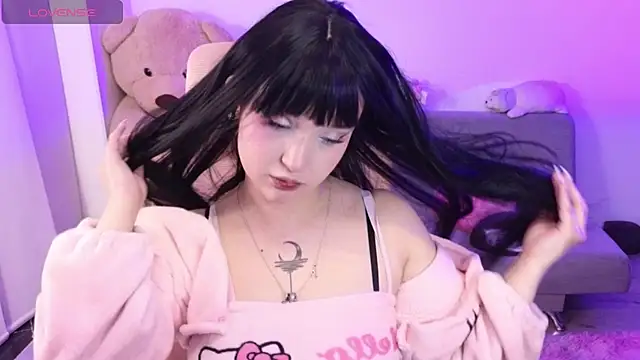 KuroChan420 online show from May 20, 3:03 am