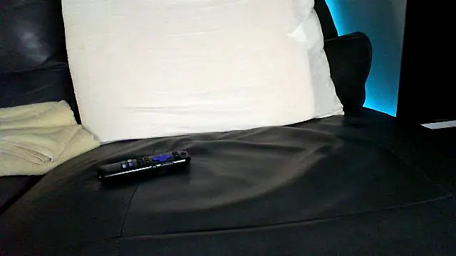 eurodiznee online show from May 1, 7:52 pm