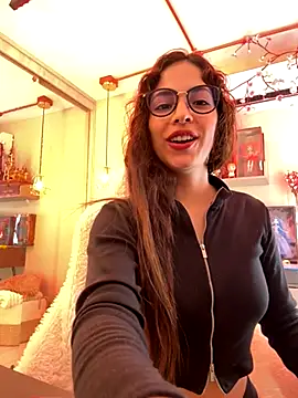 Snapshot of Zoe_Bae chatting on November 10, 9:42 pm Zoe Bae online show from November 10, 9:42 pm