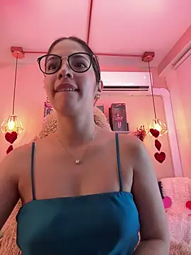 Zoe Bae online show from February 19, 3:28 am