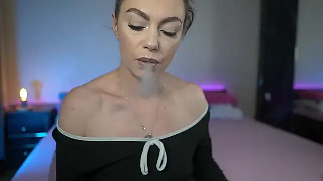 TiffanyPierce online show from May 4, 8:22 pm