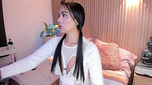 Snapshot of AMELIE_xx chatting on January 15, 1:47 pm AMELIE xx online show from January 15, 1:47 pm